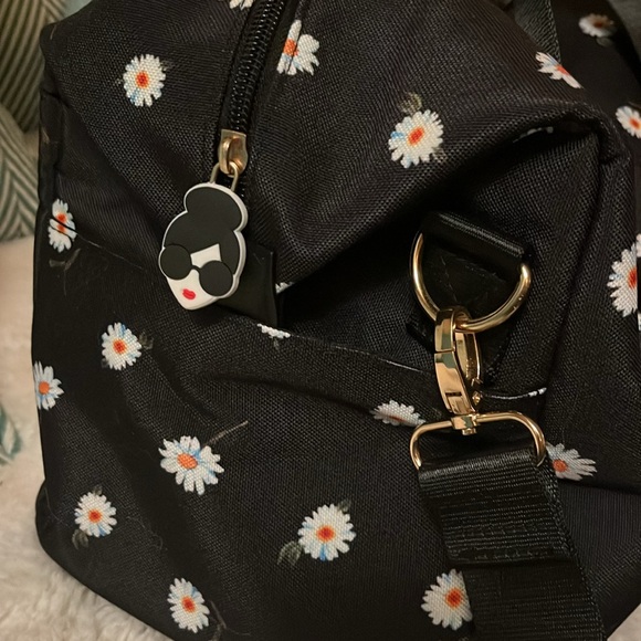 Alice + Olivia Large Tote - Picture 6 of 6